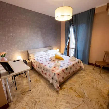 Aj And Breakfast 4* ポンペイ