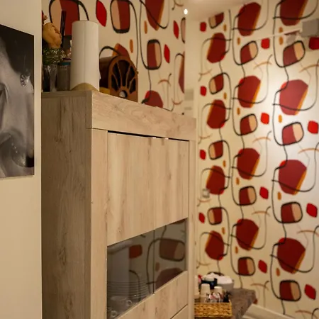 Aj And Breakfast 4* ポンペイ