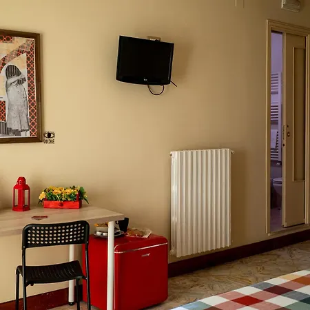 Aj And Breakfast Bed & Breakfast 4*